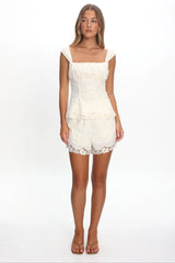 Tarelle Scalloped Edge Lace Shorts Cream